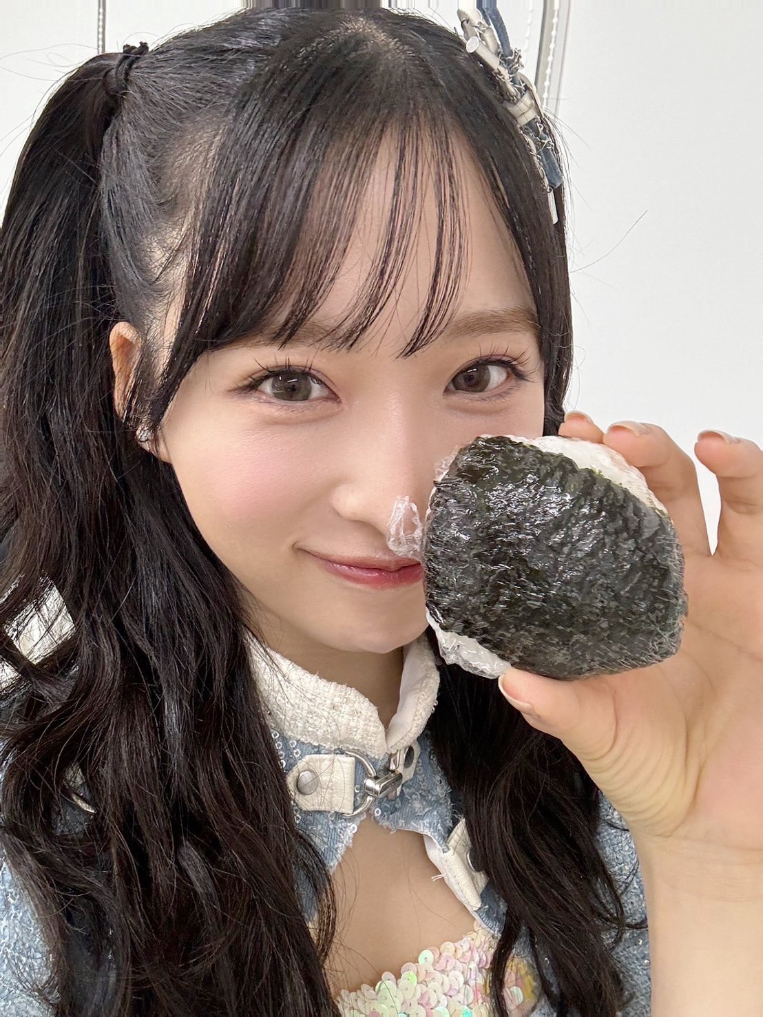 小栗有以の写真