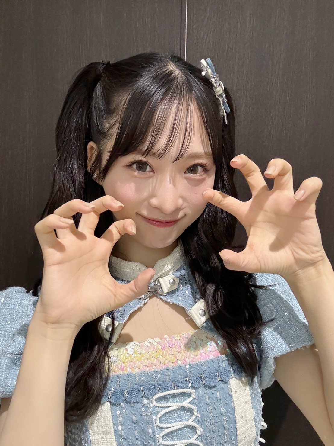 小栗有以の写真