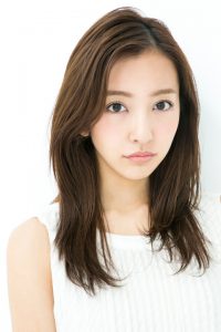 板野友美の写真