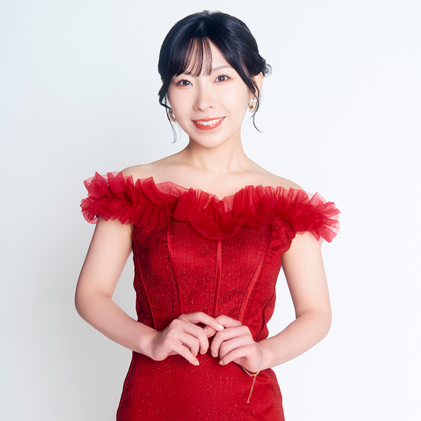 岩佐美咲の写真