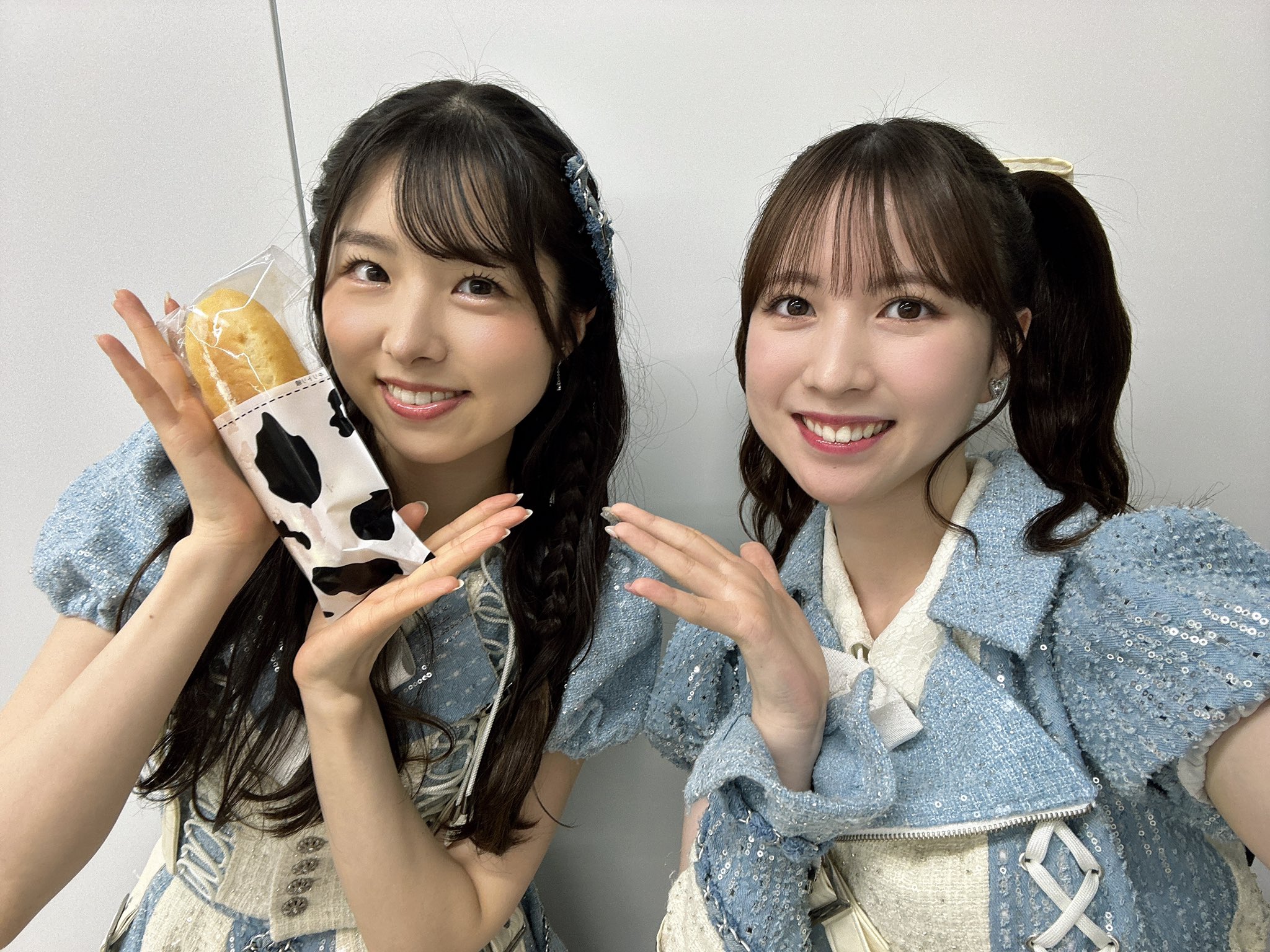 永野芹佳と岩立沙穂の写真