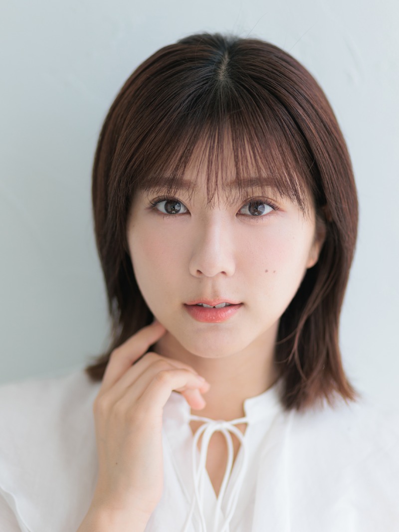 清水麻璃亜の写真