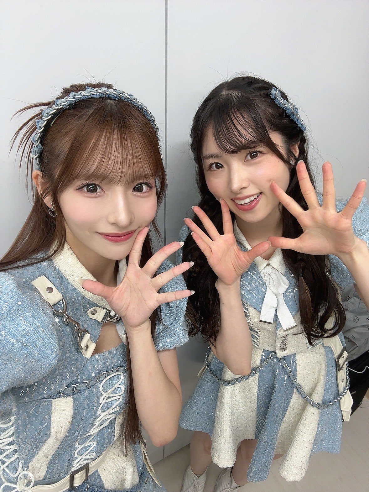 平田侑希と岩立沙穂の写真