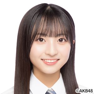 秋山由奈の写真
